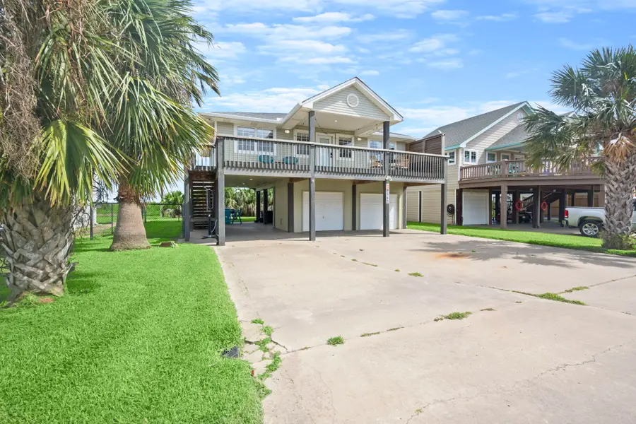 2709 Foster Drive, Crystal Beach, TX 77650 - Image #2
