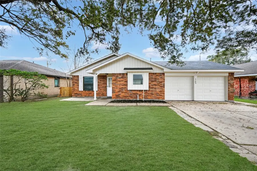 1709 Capri Lane, Seabrook, TX 77586 - #2