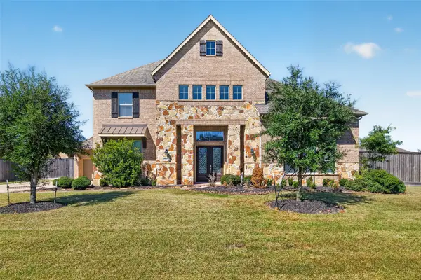 1902 Creekwood Lane, Friendswood, TX 77546