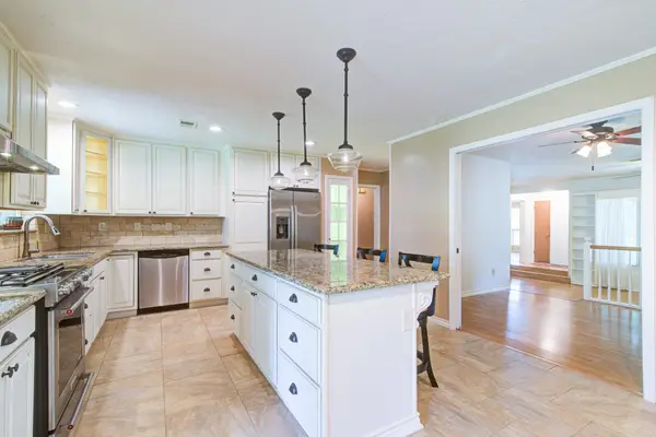 1708 Capstan Road, Houston, TX 77062