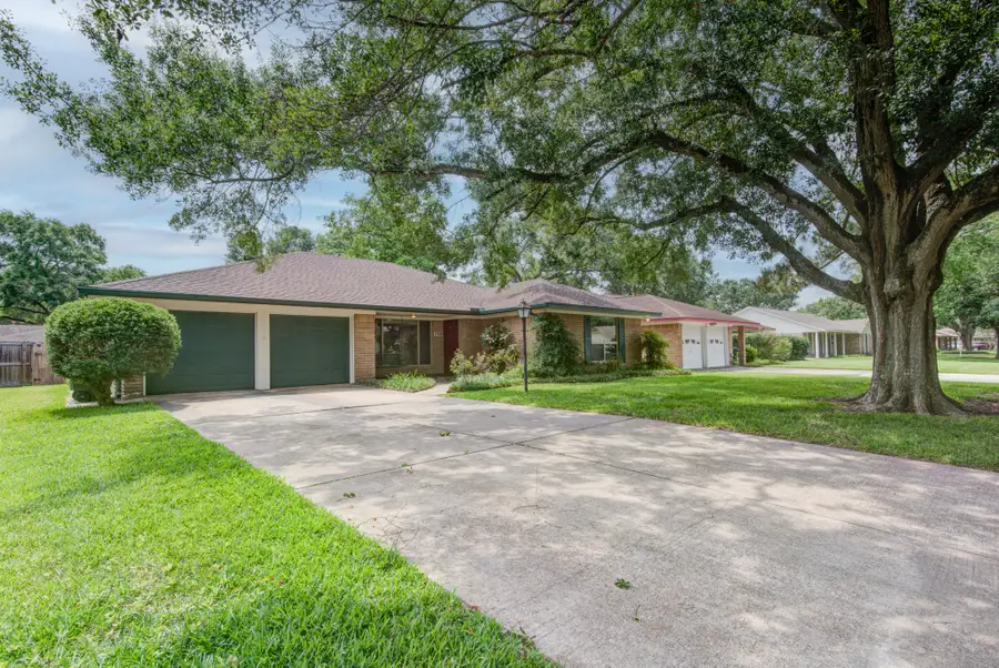 1708 Capstan Road, Houston, TX 77062 - Image #3