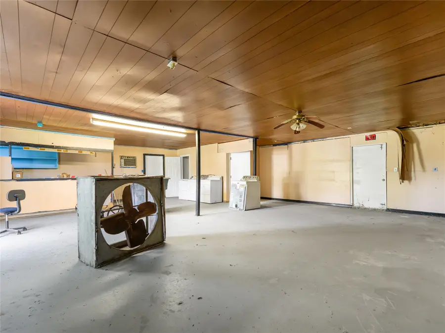 2909 Avenue J P Davis Avenue, Bay City, TX 77414 - #2
