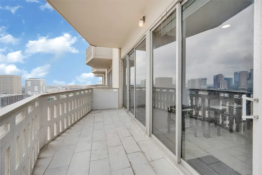 2016 Main Street #1707, Houston, TX 77002 - #2