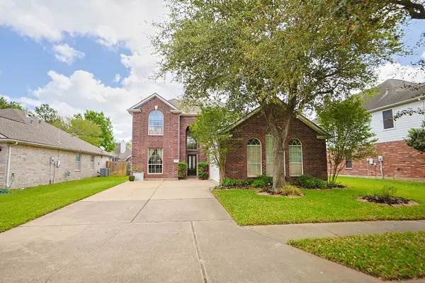 10330 Sablebrook Lane, Houston, TX 77095