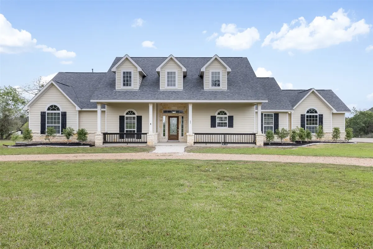 840 E Glenn Street, Bellville, TX 77418 - #1