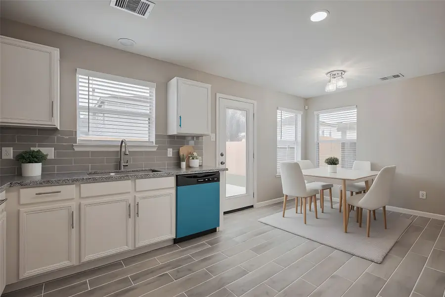 6723 Green Pear Lane, Houston, TX 77049 - Image #3