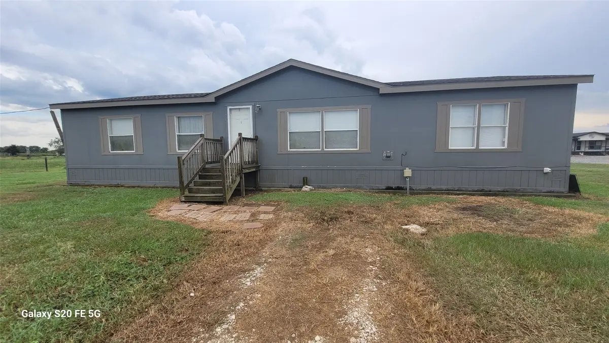 18318 Brumbelow Rd, Needville, TX 77461 - #1
