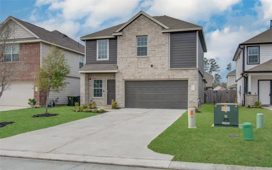 2398 Tavo Trails Drive, Conroe, TX 77301 - Image #2