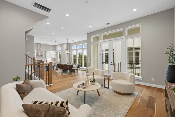 1193 W 19th Street, Houston, TX 77008