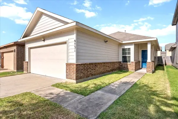 9731 Colsterdale Court, Houston, TX 77044