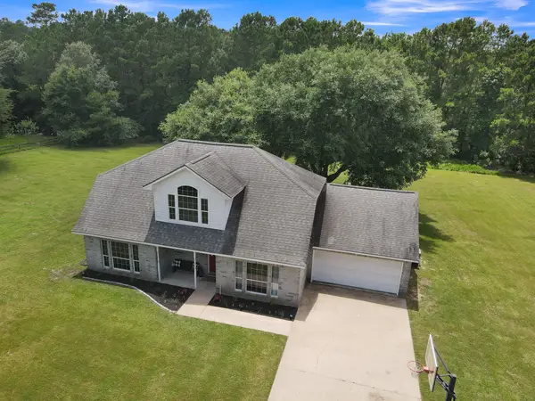 14909 Pine Tree Road, Montgomery, TX 77356