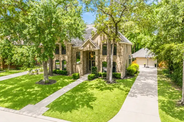 10 Brookline Court, The Woodlands, TX 77381