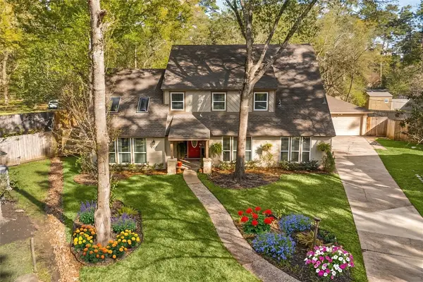 8207 Colonial Oaks Lane, Spring, TX 77379