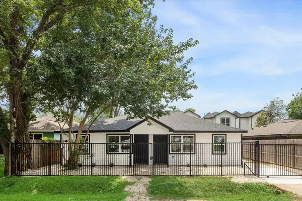 306 E 40th 1/2 Street, Houston, TX 77018