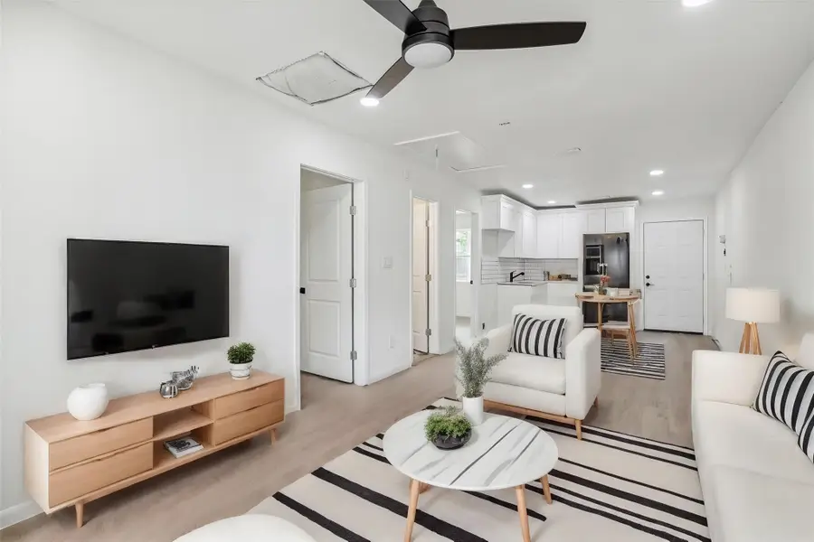 306 E 40th 1/2 Street, Houston, TX 77018 - #2