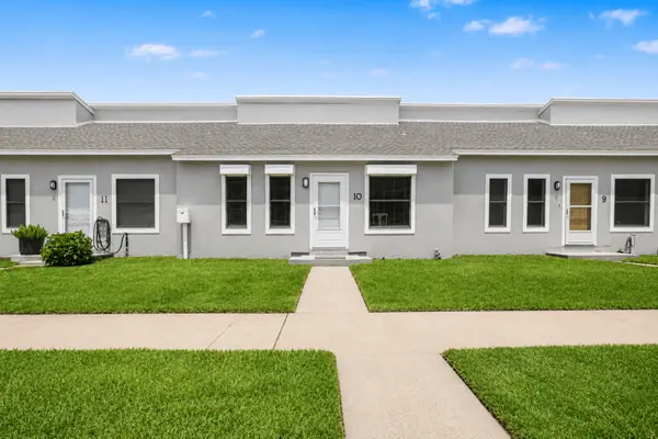 3700 83rd Street #10, Galveston, TX 77554