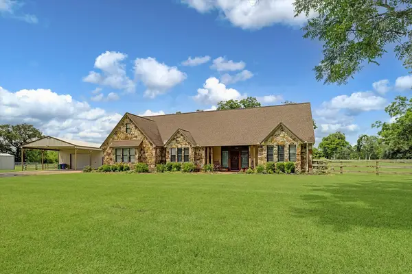 1149 Bar X Trail, Angleton, TX 77515
