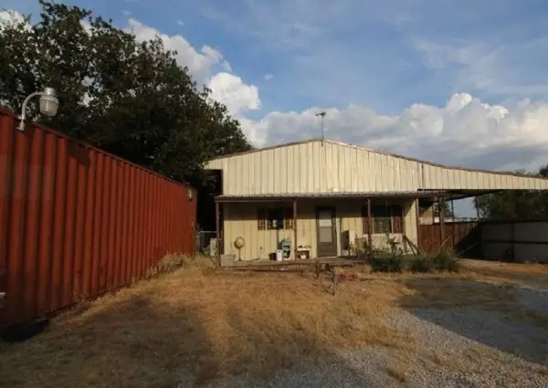 2050 Glen Oaks Drive, May, TX 76857