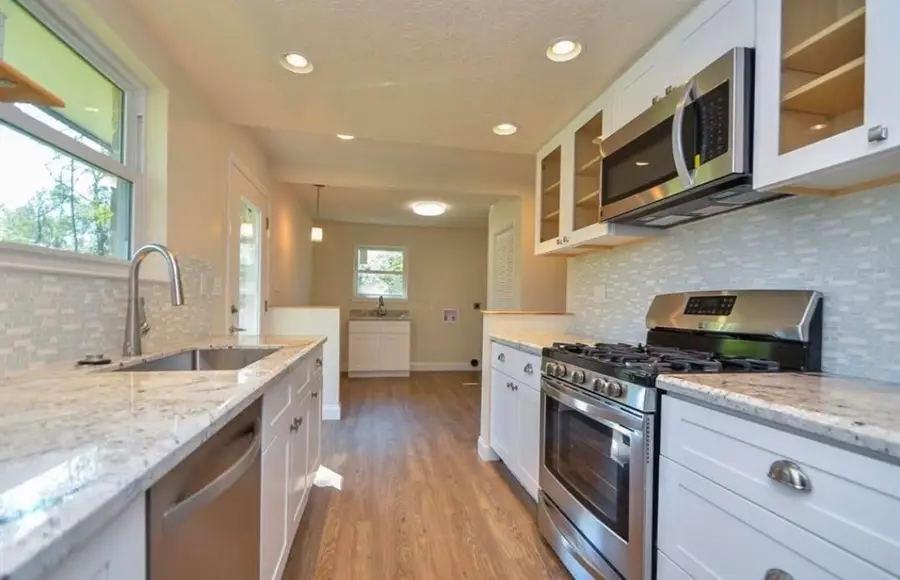 215 County Road 193, Alvin, TX 77511 - #3