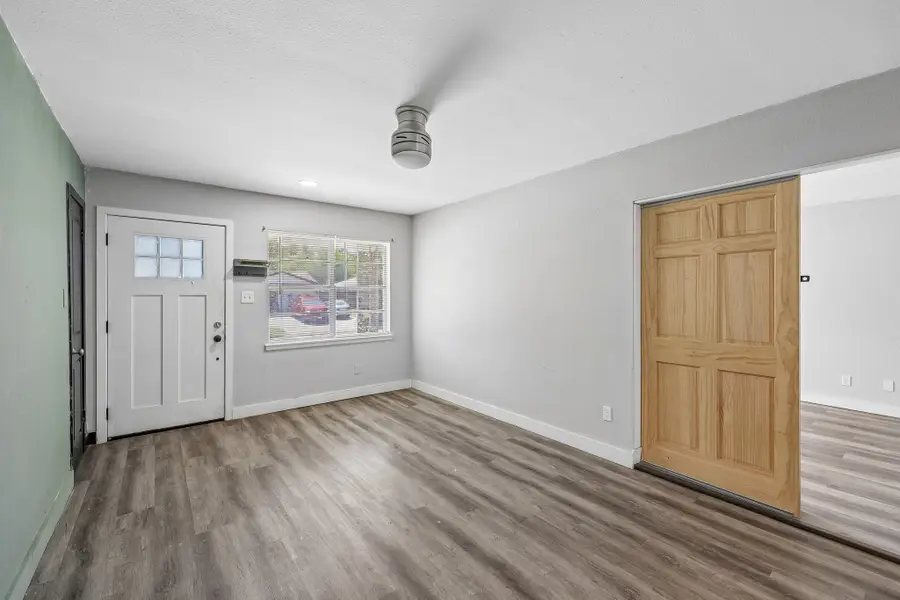 2816 W Fuller Avenue, Fort Worth, TX 76133 - #3