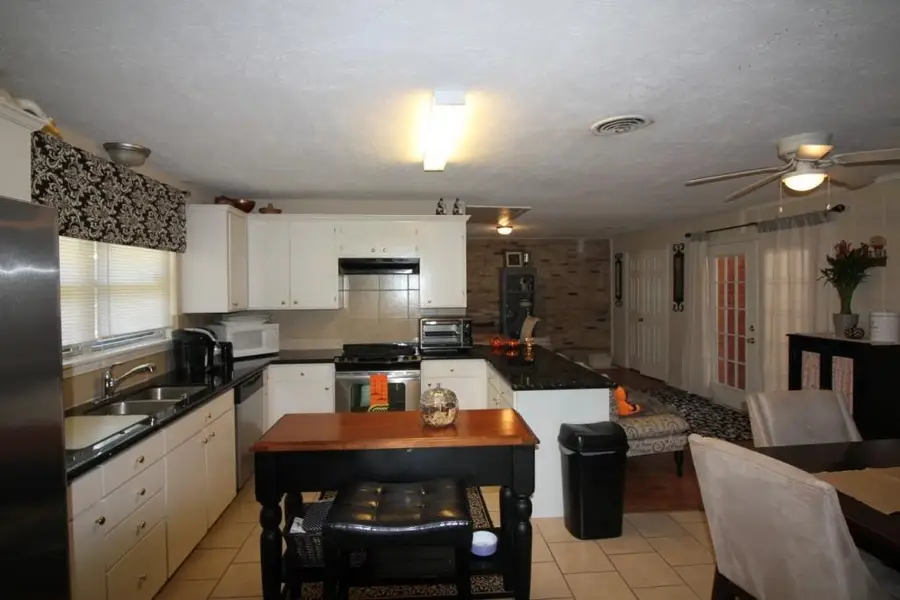 7333 Cayton Street, Houston, TX 77061 - #2