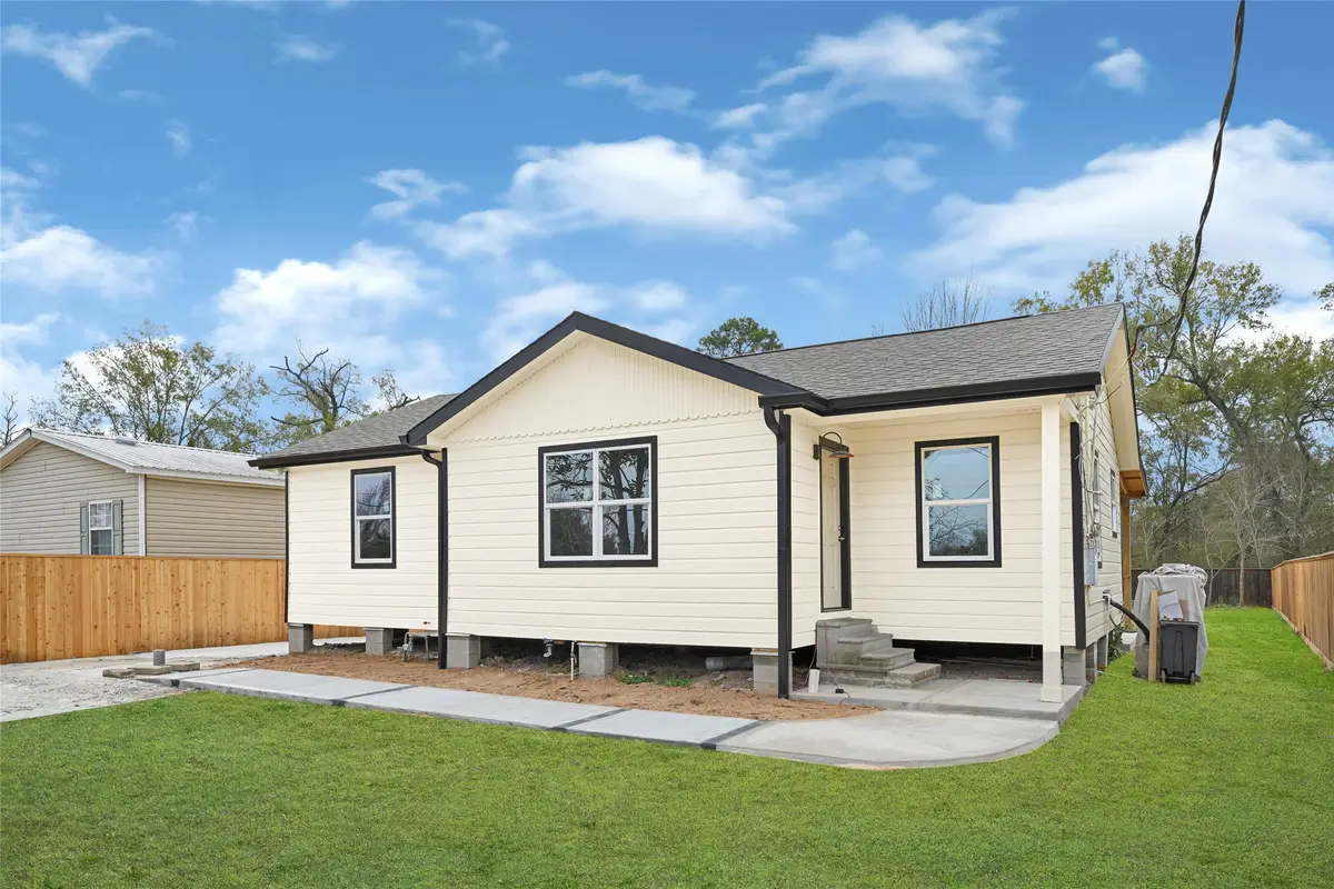 13210 Flagstaff Lane, Houston, TX 77049 - Image #1