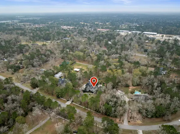 9511 Sendera Drive, Magnolia, TX 77354