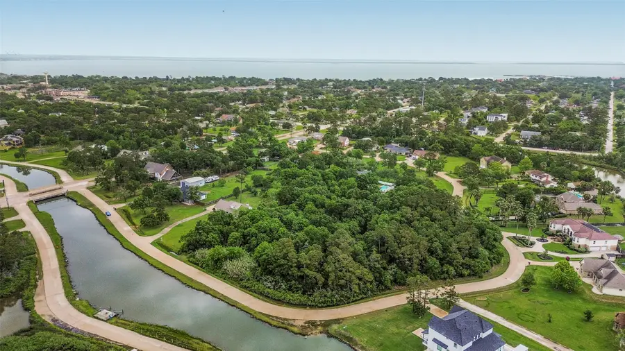 3515 E Bayou Drive, Shoreacres, TX 77571 - #3