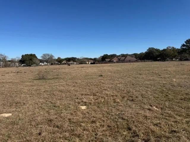 2119 Walnut Street, Columbus, TX 78934 - #3