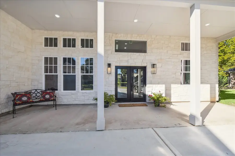 83 Bent Tree Lane, Montgomery, TX 77356 - Image #2