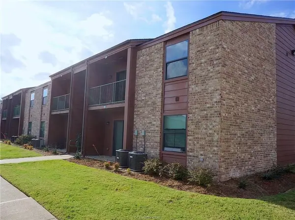 904 University Oaks Boulevard #118, College Station, TX 77840