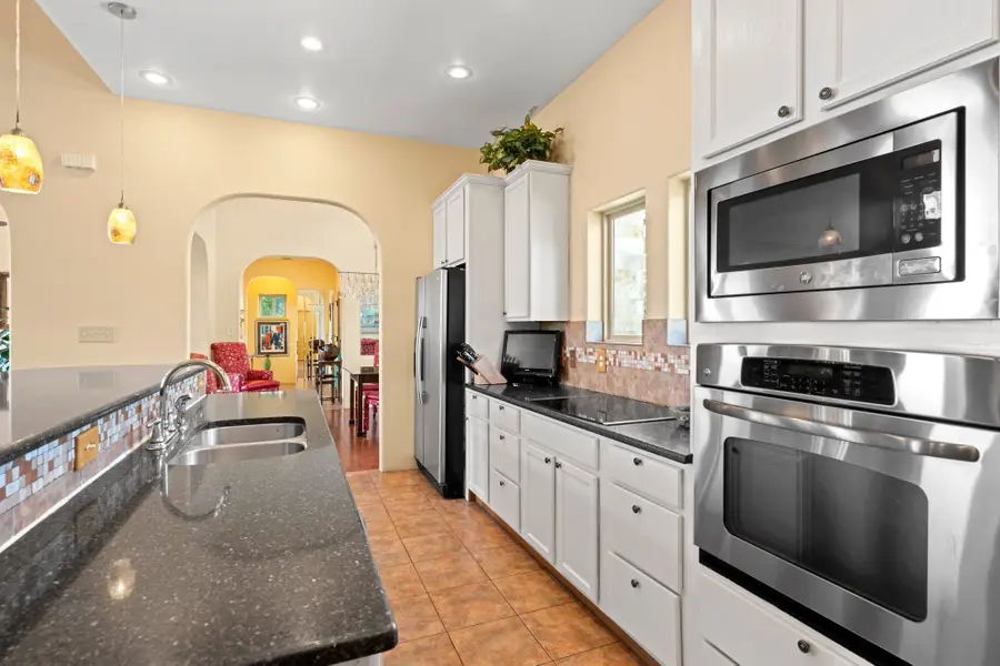 370 St Mark Path, Kerrville, TX 78028 - Image #2