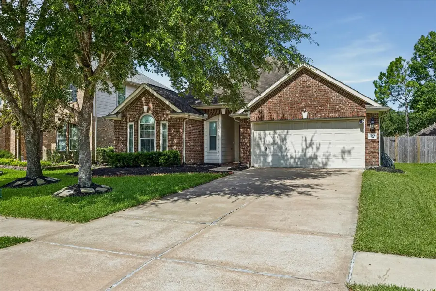 2904 Laurel Brook Lane, Pearland, TX 77584 - #2