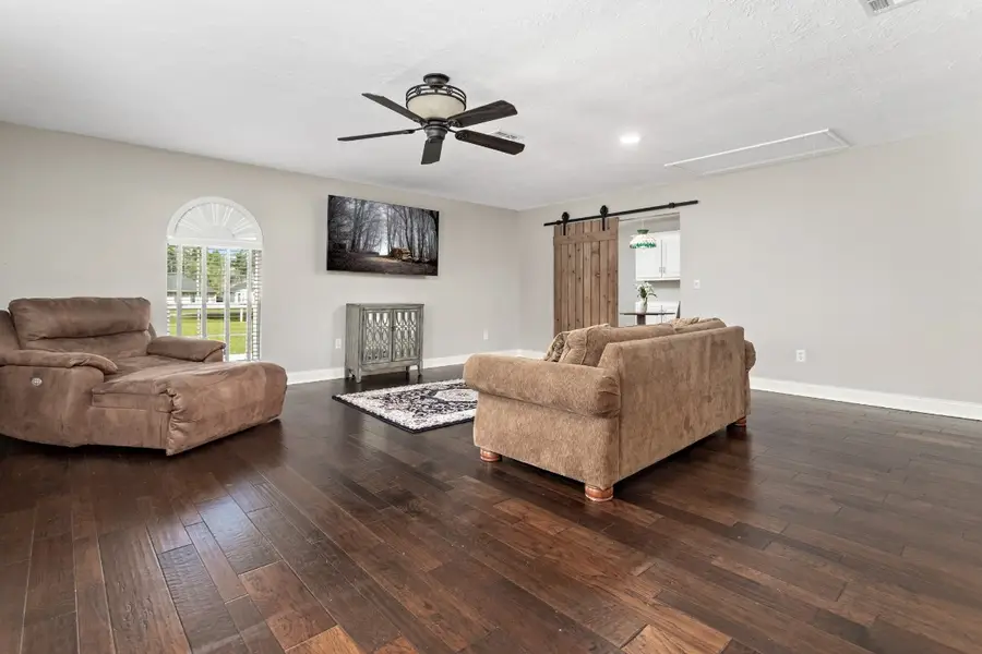 427 Pinemont Drive, Sour Lake, TX 77659 - #3