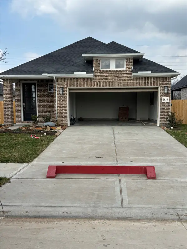 2835 Elm Creek Way, Iowa Colony, TX 77583