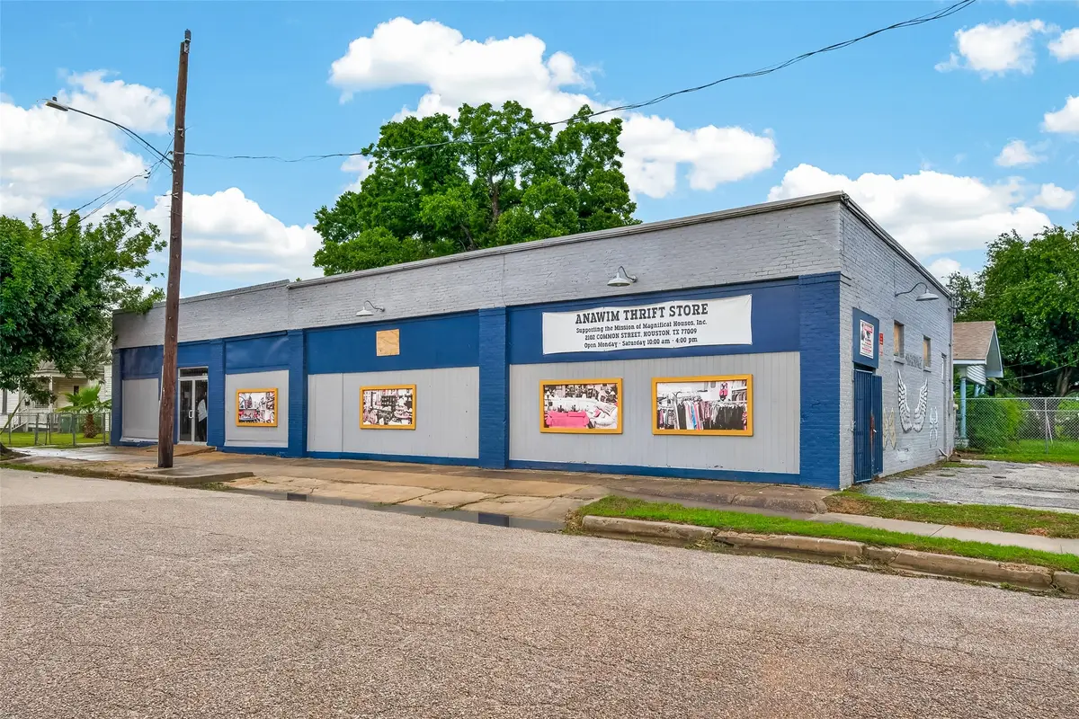 2102 Common Street, Houston, TX 77009 - #1