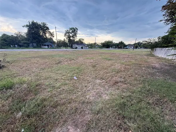 400 N 10th Street, Richmond, TX 77469