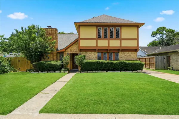 12358 Gainsborough Drive, Houston, TX 77031
