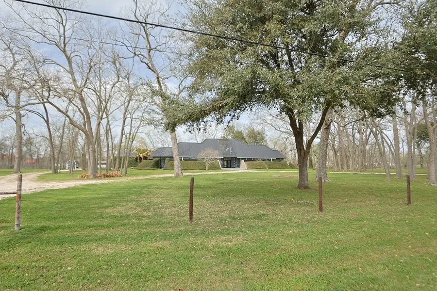 1504 Half Moon Drive, Wharton, TX 77488 - #2