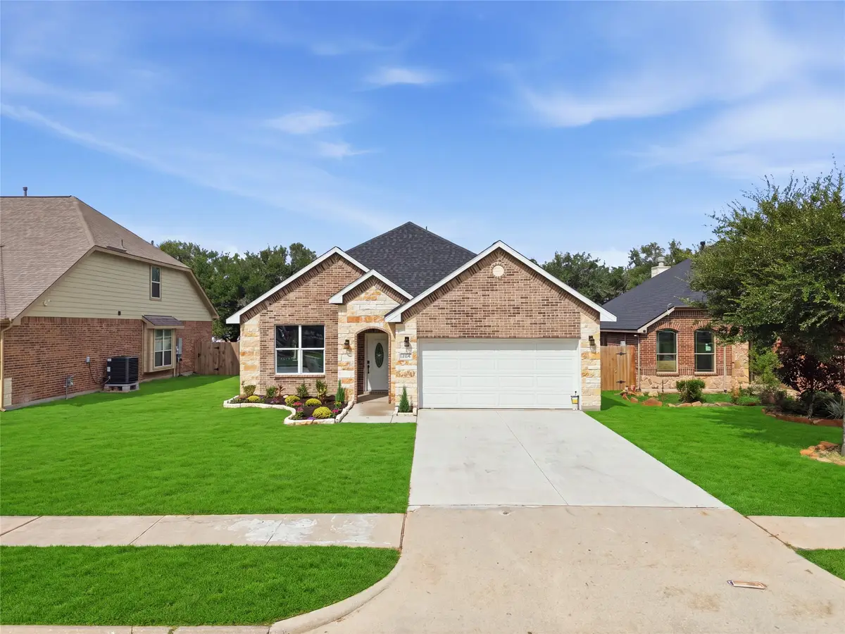 5014 E Meadow Drive, Deer Park, TX 77536 - #1