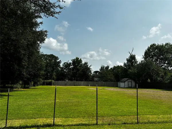 8122 Folkstone Lane, Houston, TX 77075