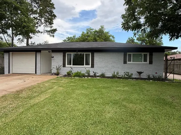 215 N Mechanic Street, Bellville, TX 77418