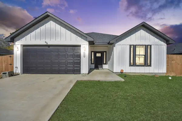 118 Nelson Road, Anahuac, TX 77514