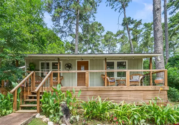 11045 Woodview Drive, Conroe, TX 77303