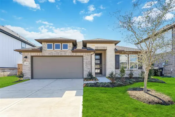 207 Orchard Laurel Drive, Alvin, TX 77511