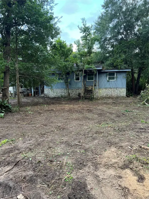 260 Bayou Drive, Rose Hill Acres, TX 77657