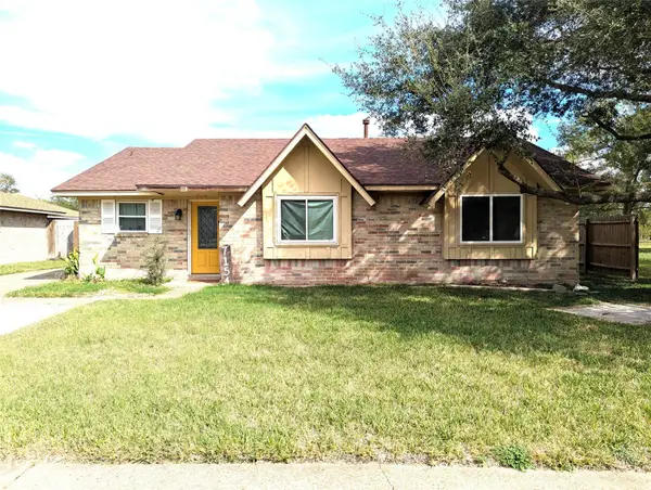 7154 Woodland West Drive, Houston, TX 77040