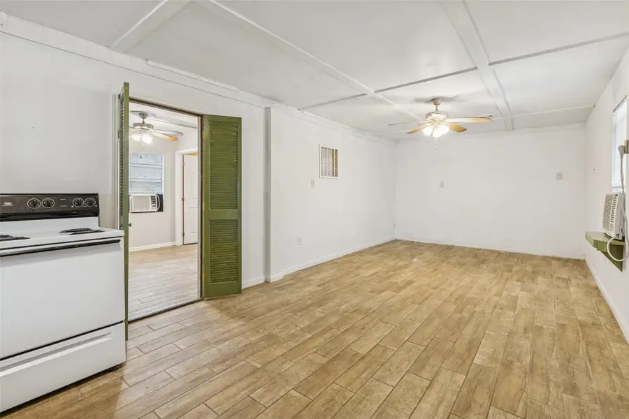 297 Peacock Path, Trinity, TX 75862 - #3