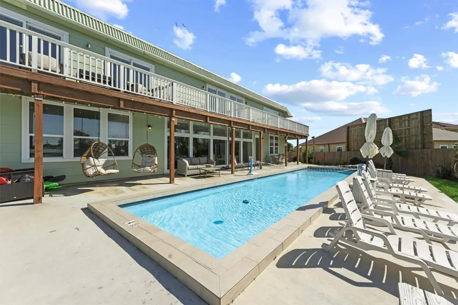 230 Debbie Lane, San Leon, TX 77539 - Image #3