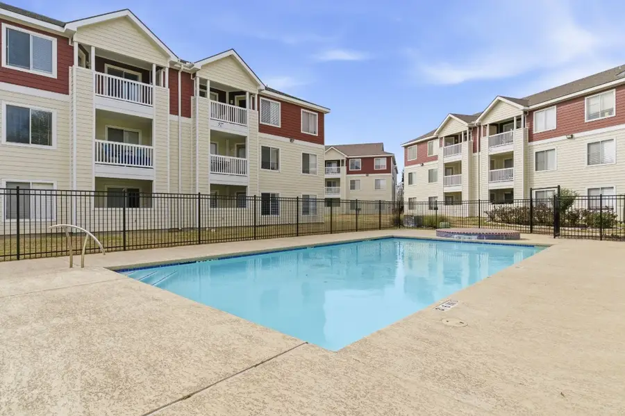 517 Southwest Parkway #204, College Station, TX 77840 - #2
